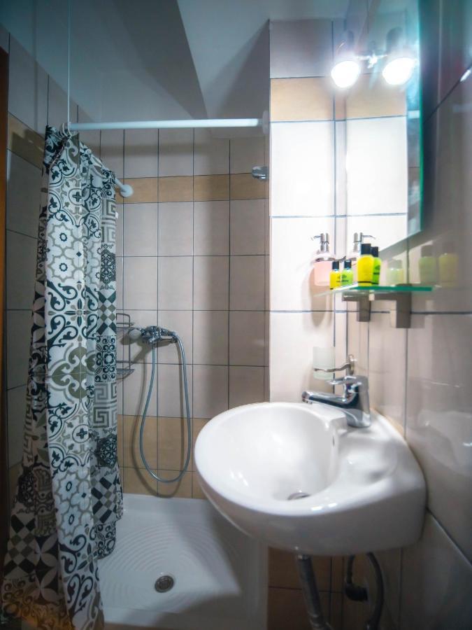 Menta Retro - Central Spot Apartments Volos Luaran gambar