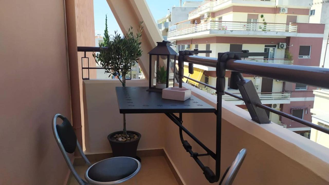 Menta Retro - Central Spot Apartments Volos Luaran gambar