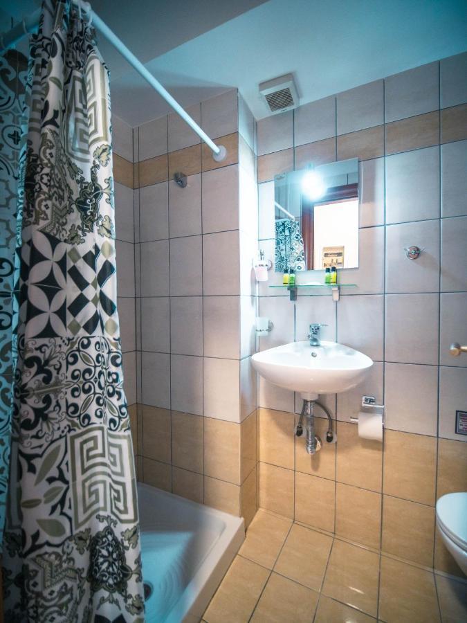 Menta Retro - Central Spot Apartments Volos Luaran gambar