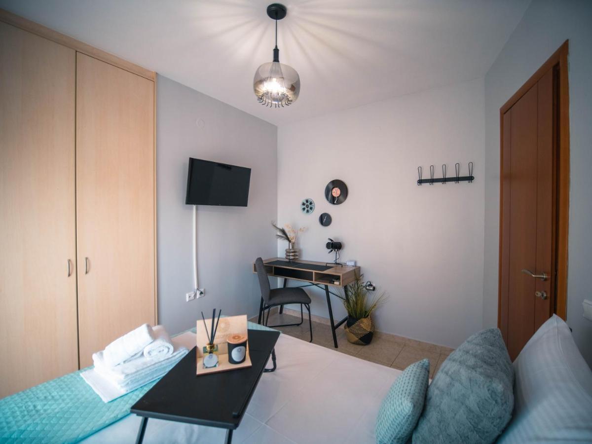 Menta Retro - Central Spot Apartments Volos Luaran gambar