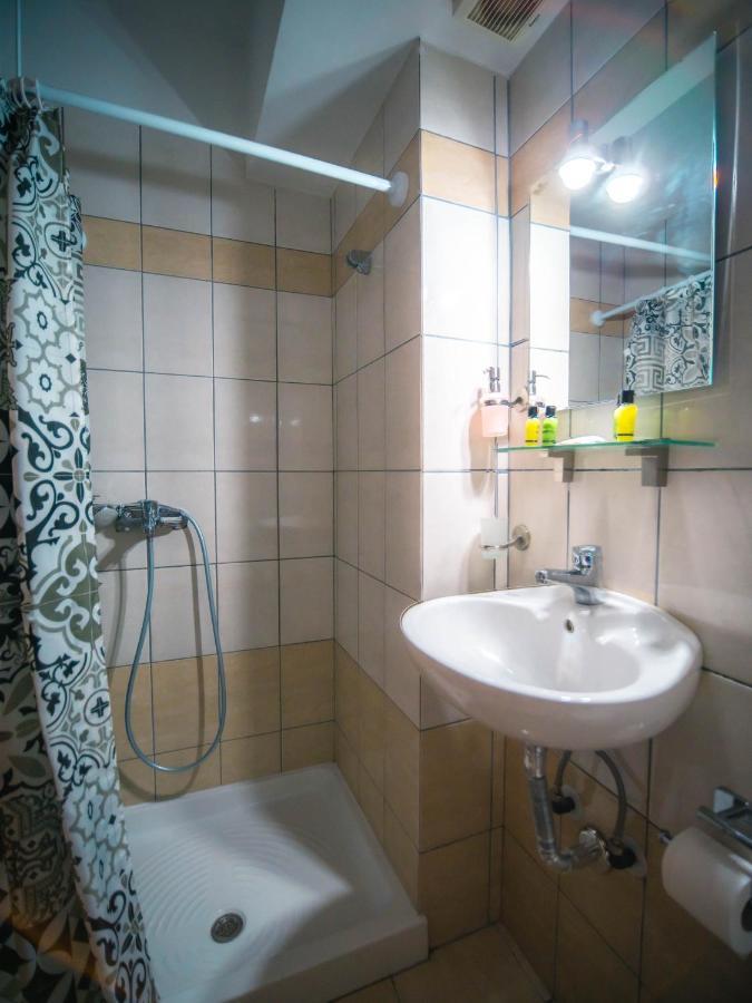 Menta Retro - Central Spot Apartments Volos Luaran gambar
